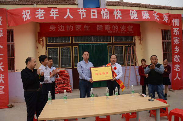 1478327228885766.jpg DSC_4004.JPG