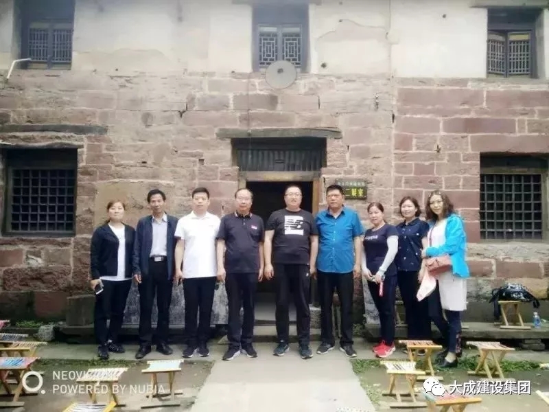 1527730291106710.jpg 640.webp (8).jpg